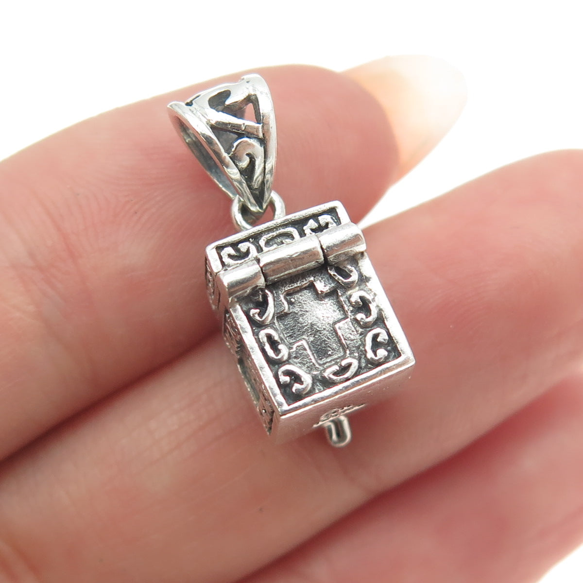 925 Sterling Silver Vintage "Love Hope Faith" Ornate Box Locket Pendant