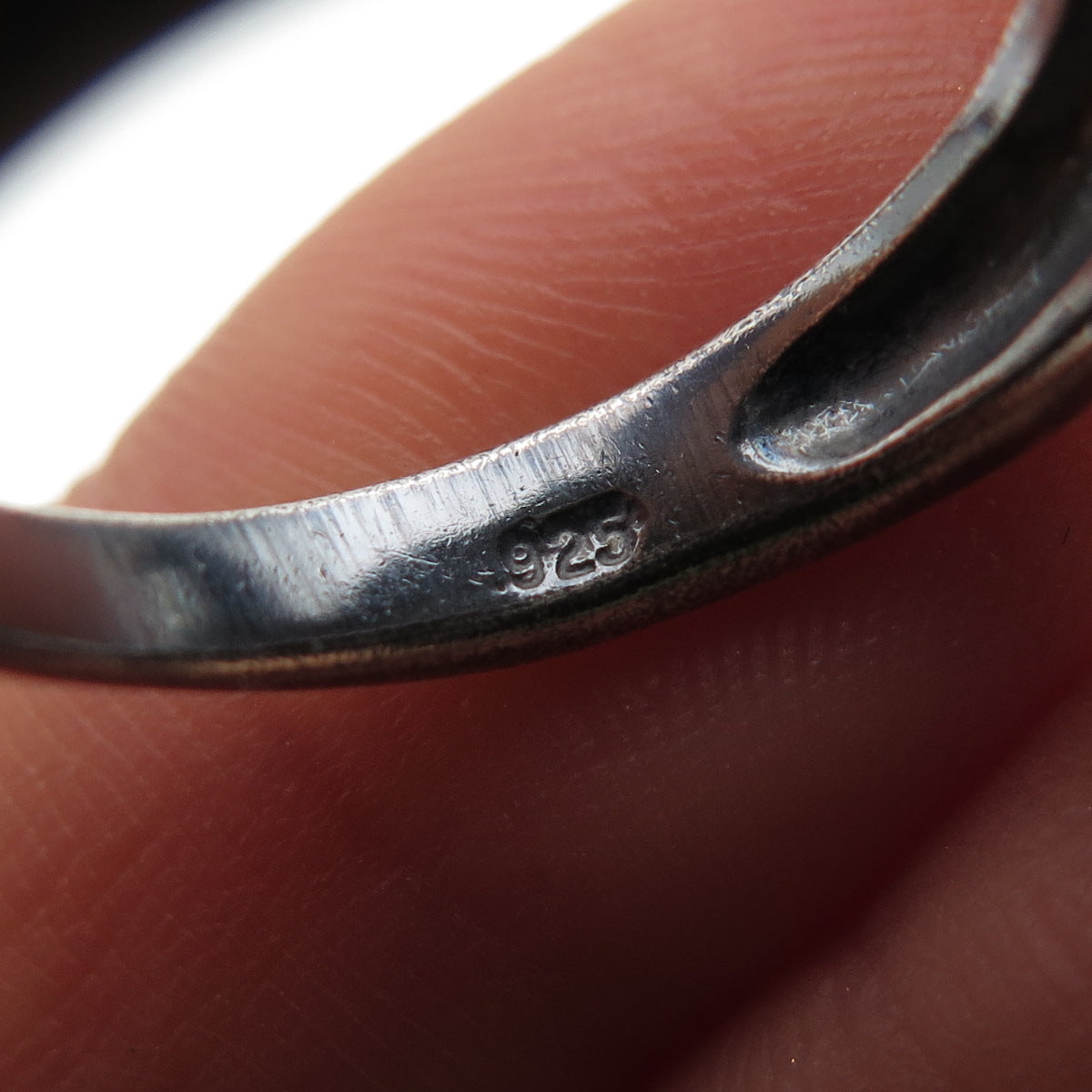 925 Sterling Silver Vintage Real Blue Topaz Modernist Oxidized Ring Size 6