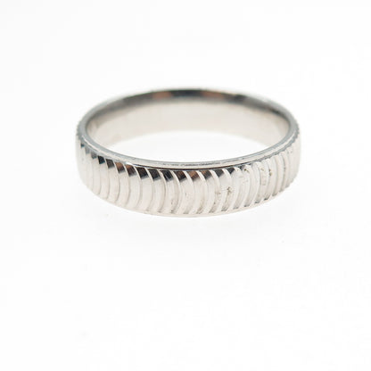 925 Sterling Silver Ribbed Band Ring Size 12.25