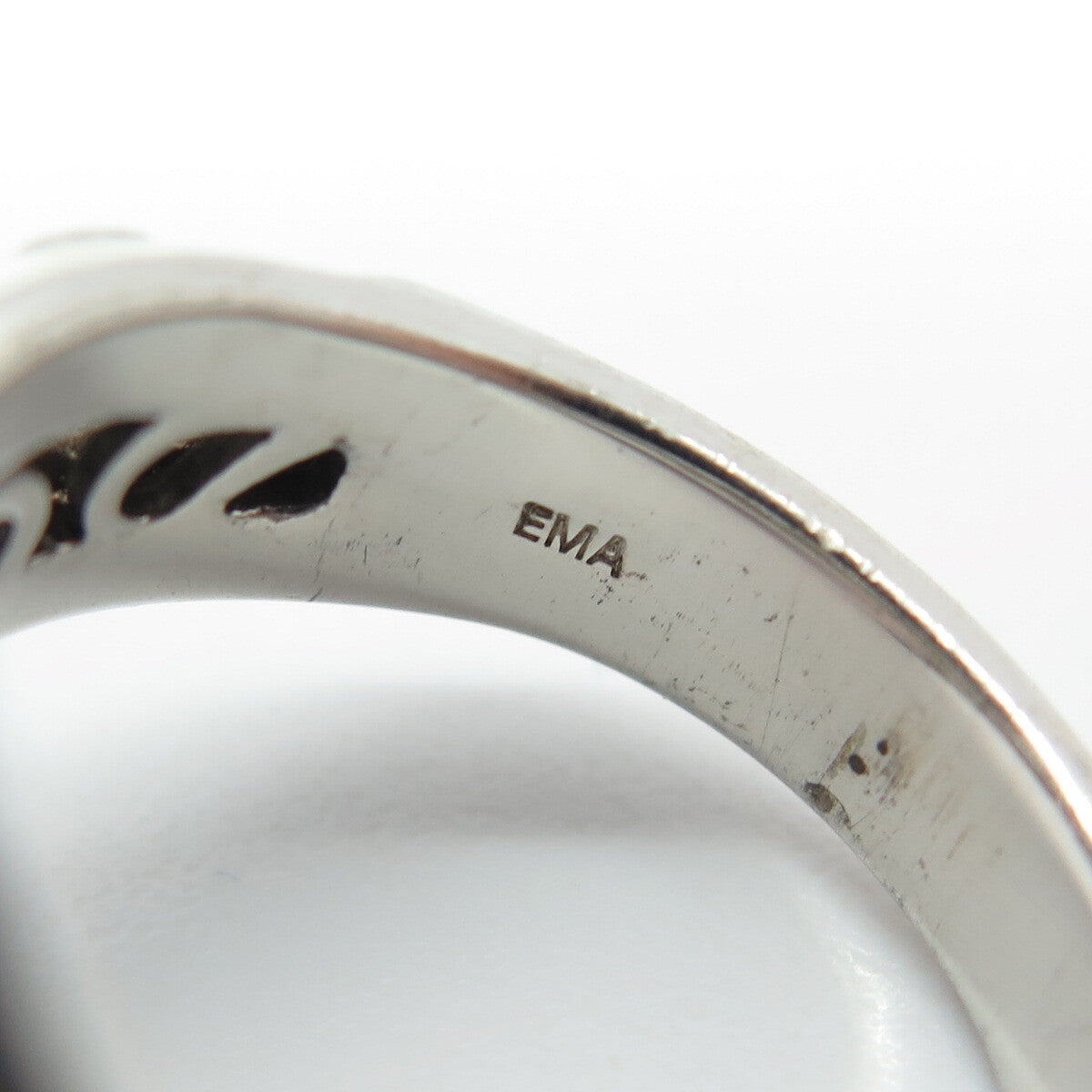 EMA 925 Sterling Silver Real Black Spinel Gemstone & White Enamel Ring Size 7.25