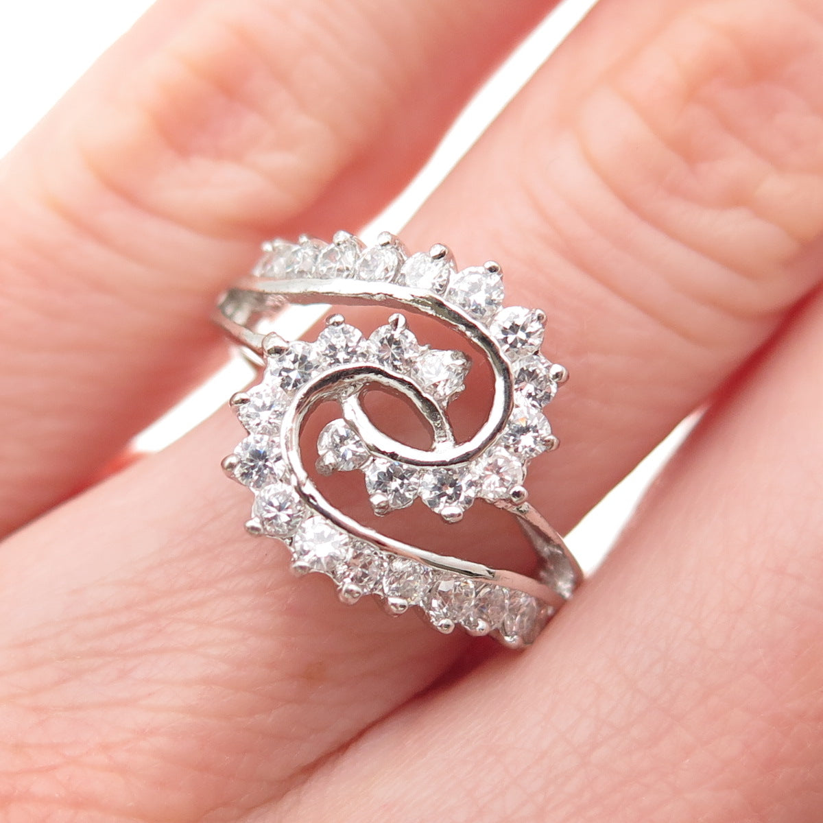 925 Sterling Silver Round-Cut C Z Interlocked Bypass Ring Size 6