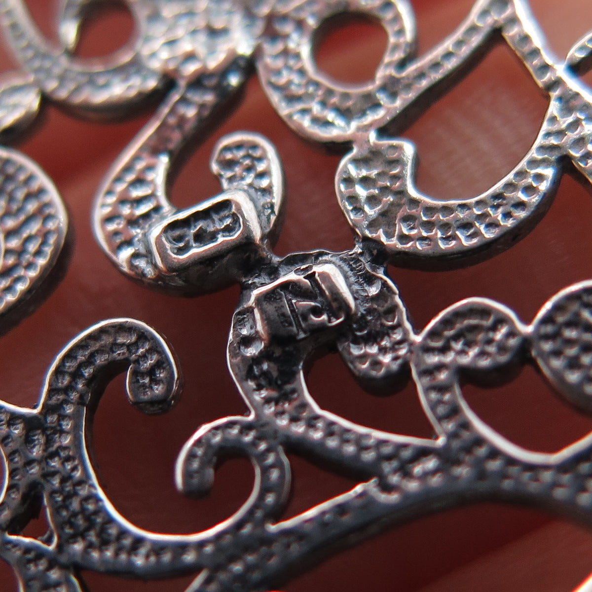 925 Sterling Silver Vintage Ornate Round Pendant