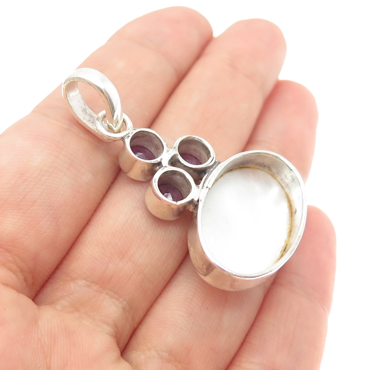 925 Sterling Silver Vintage Real MOP & Ruby Modernist Charm Pendant