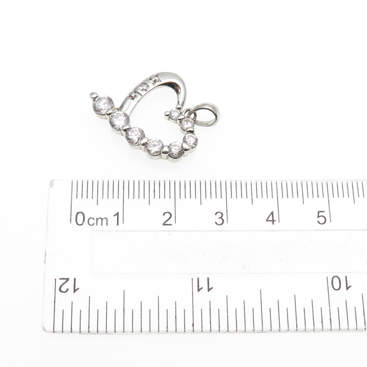 925 Sterling Silver Graduated Round-Cut C Z Mom Heart Charm Pendant