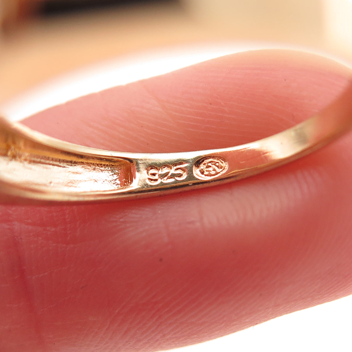 HENG NGAI 925 Sterling Silver Gold Plated Real Amethyst Ring Size 6