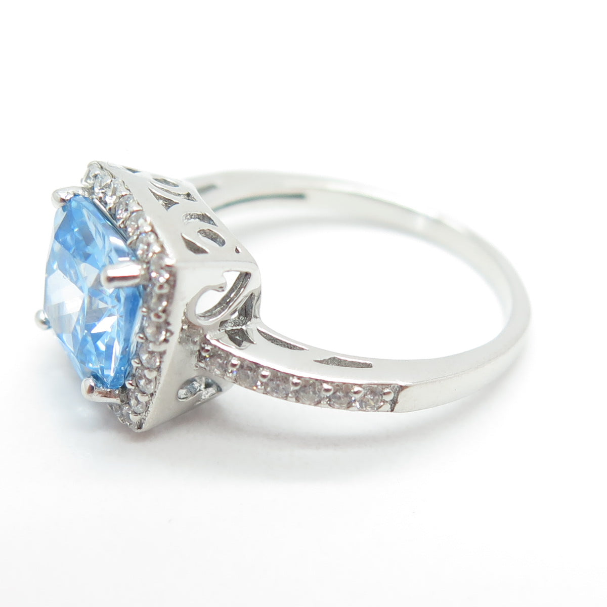 925 Sterling Silver White & Blue C Z Ring Size 5.25