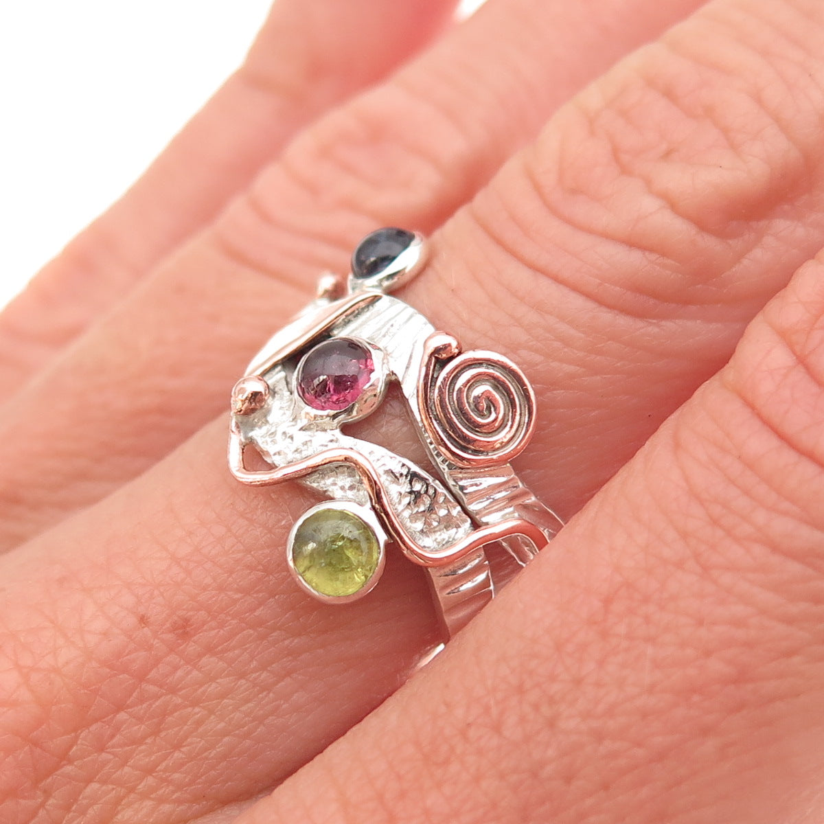 925 Sterling Silver 2-Tone Vintage Real Tourmaline Peridot Iolite Ring Size 6.5