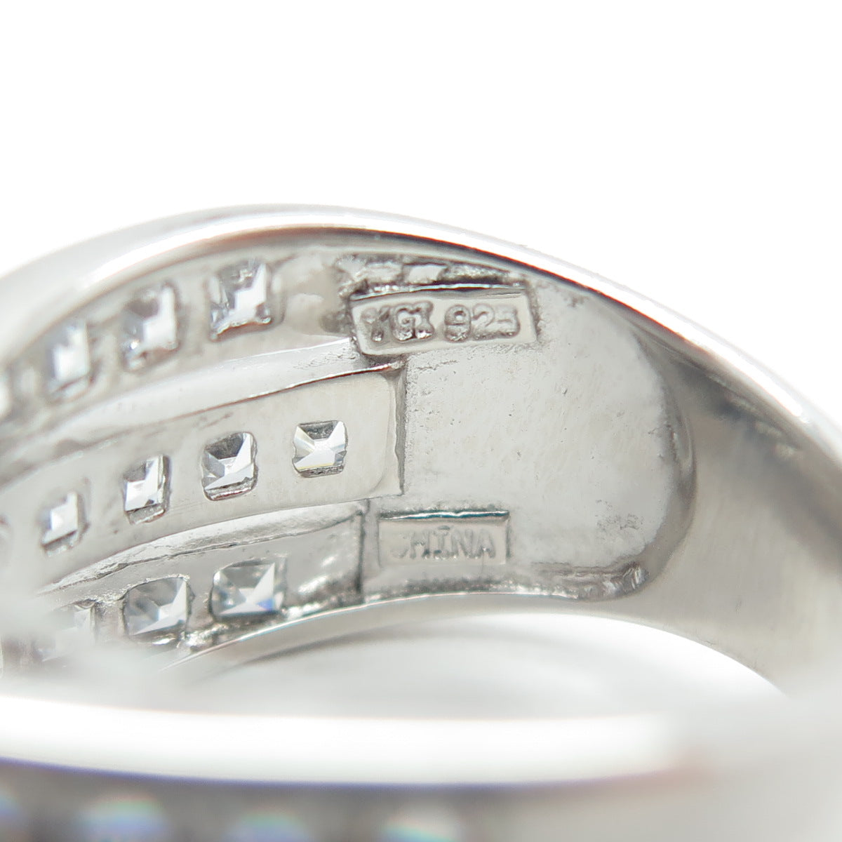 925 Sterling Silver Princess-Cut Shaped C Z Modernist Ring Size 6.25