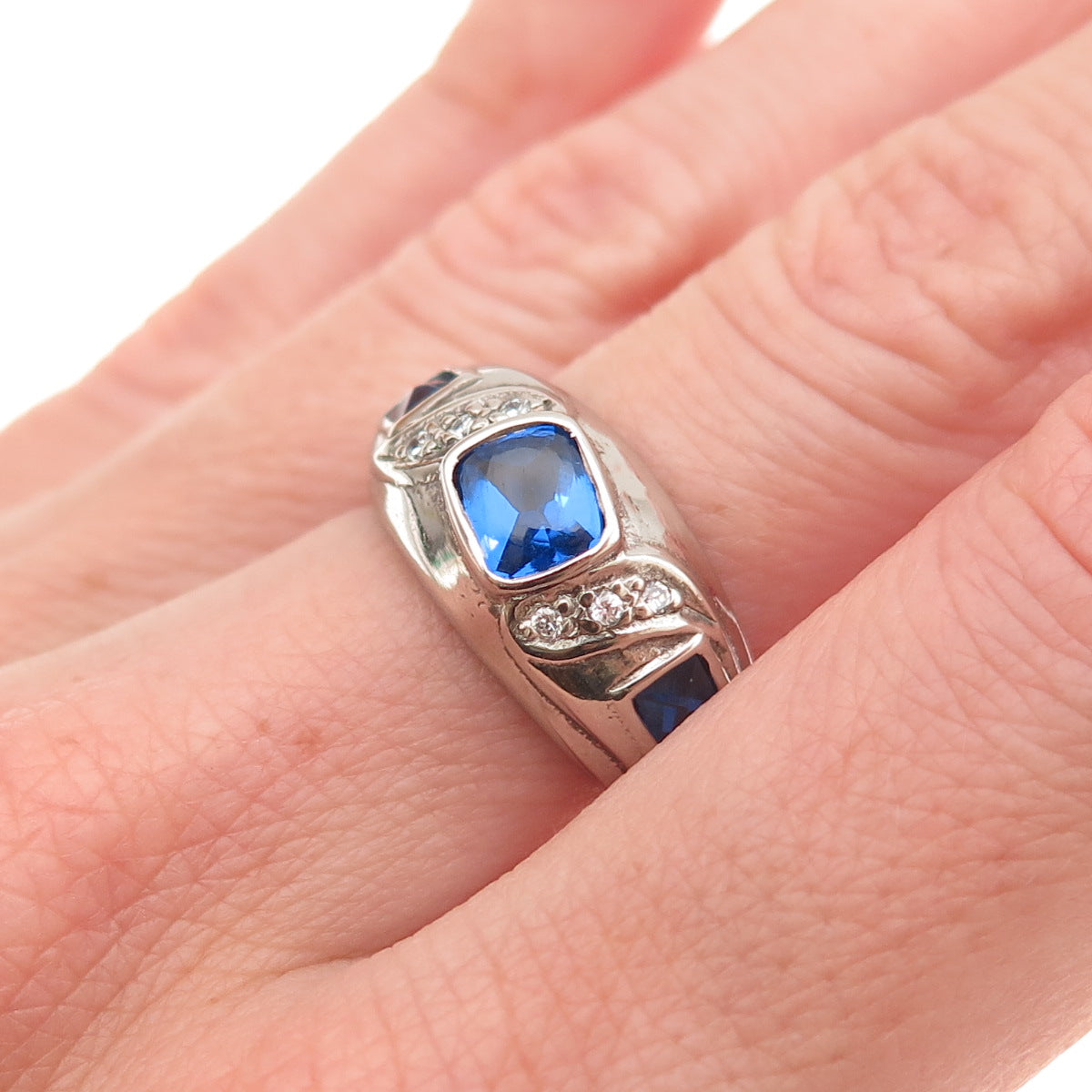 925 Sterling Silver Vintage Real Blue Topaz & C Z Modernist Ring Size 6.5