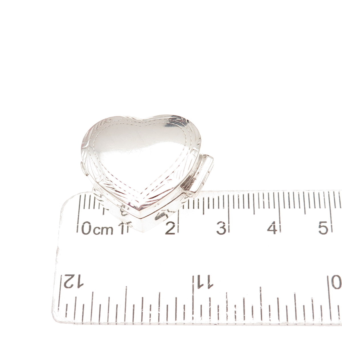 925 Sterling Silver Vintage Engraved Heart Pill / Snuff Box