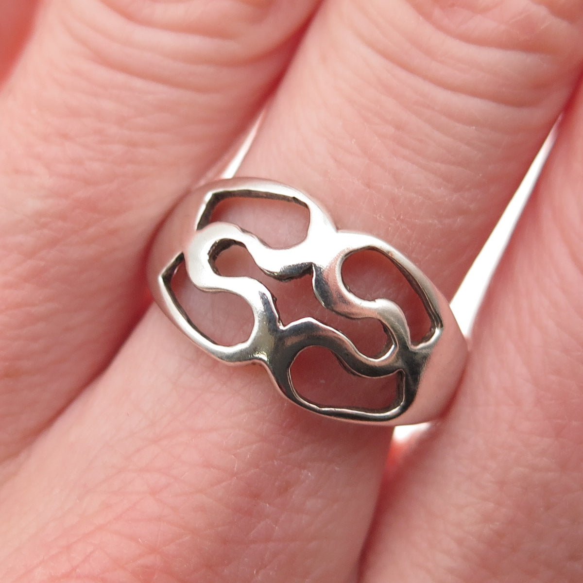 925 Sterling Silver Vintage Modernist Ring Size 8.75