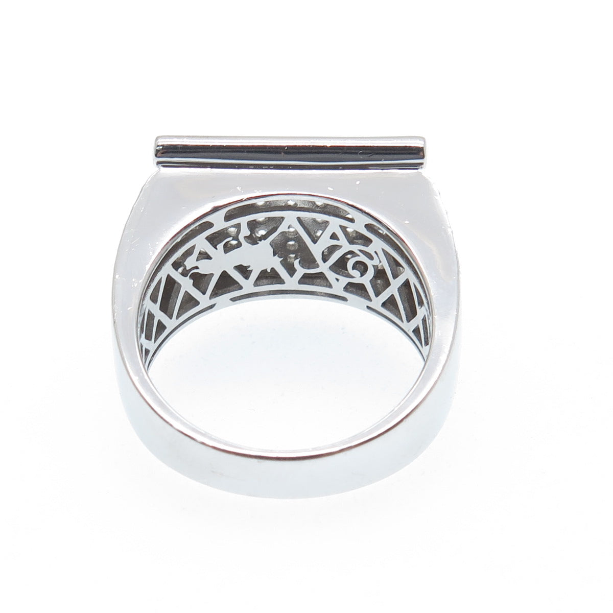 925 Sterling Silver Round-Cut Shaped C Z Sparkle Signet Ring Size 9.5