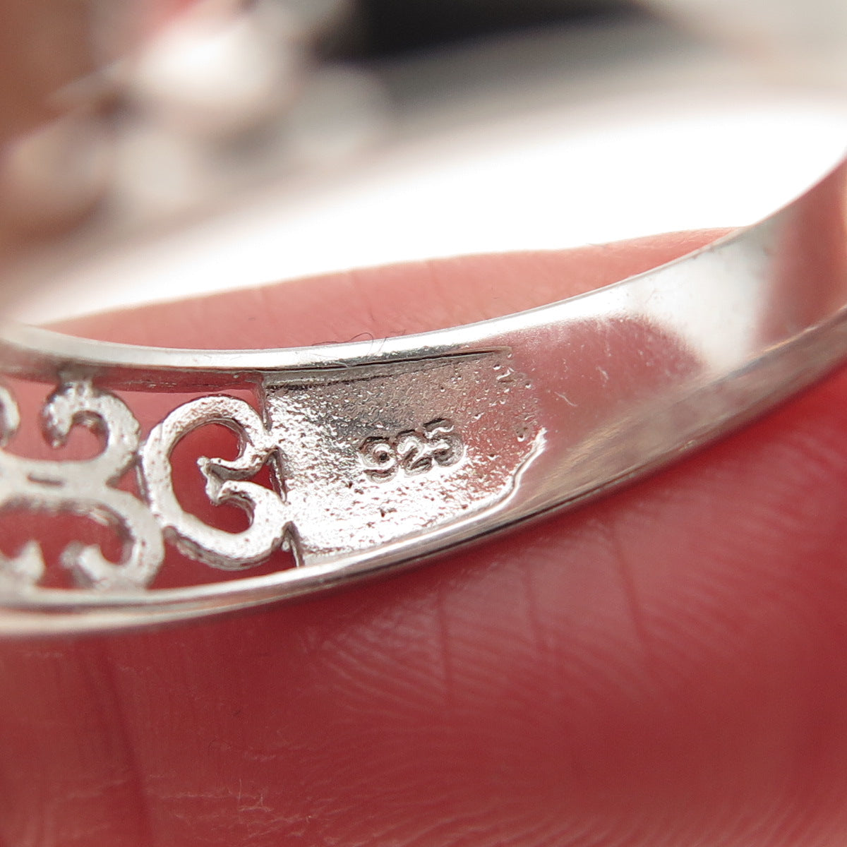 925 Sterling Silver Swirl Heart Ornate Ring Size 8