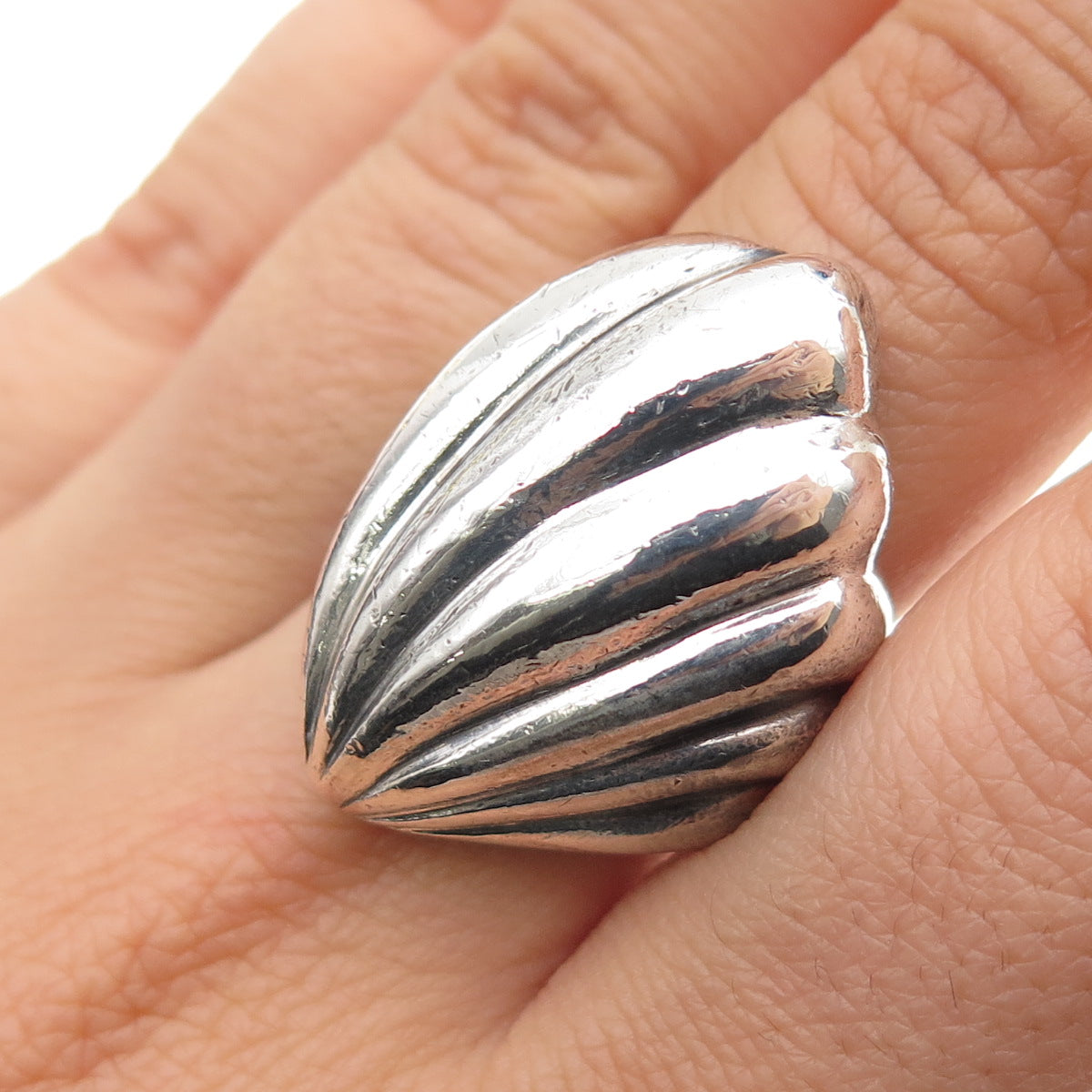 925 Sterling Silver Vintage Modernist Seashell Oxidized Ring Size 8
