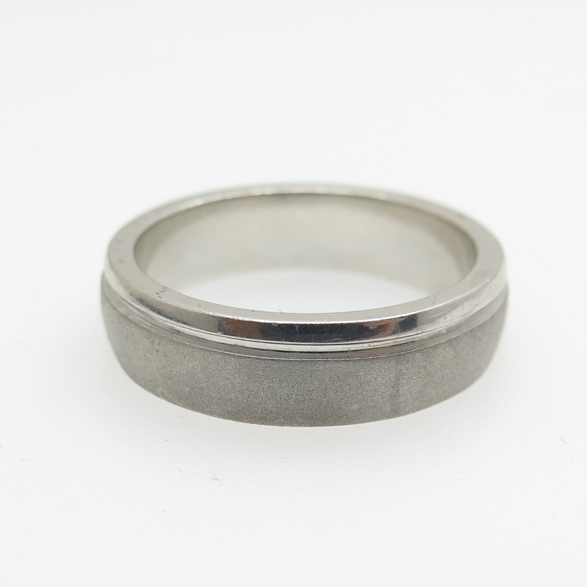 925 Sterling Silver Modernist Band Ring Size 8