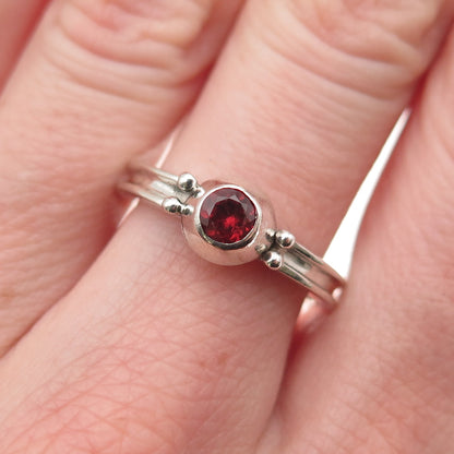 925 Sterling Silver Vintage Real Red Garnet Modernist Ring Size 6.75