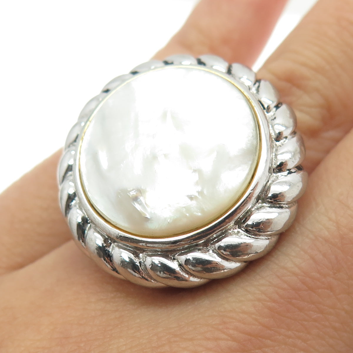 925 Sterling Silver Vintage Real Mother-of-Pearl Statement Ring Size 7.25