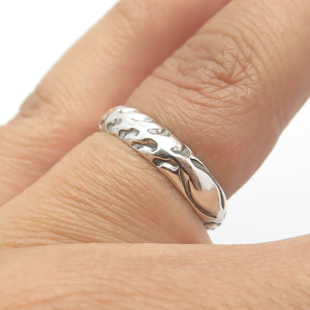 925 Sterling Silver Vintage Textured Band Ring Size 6.25