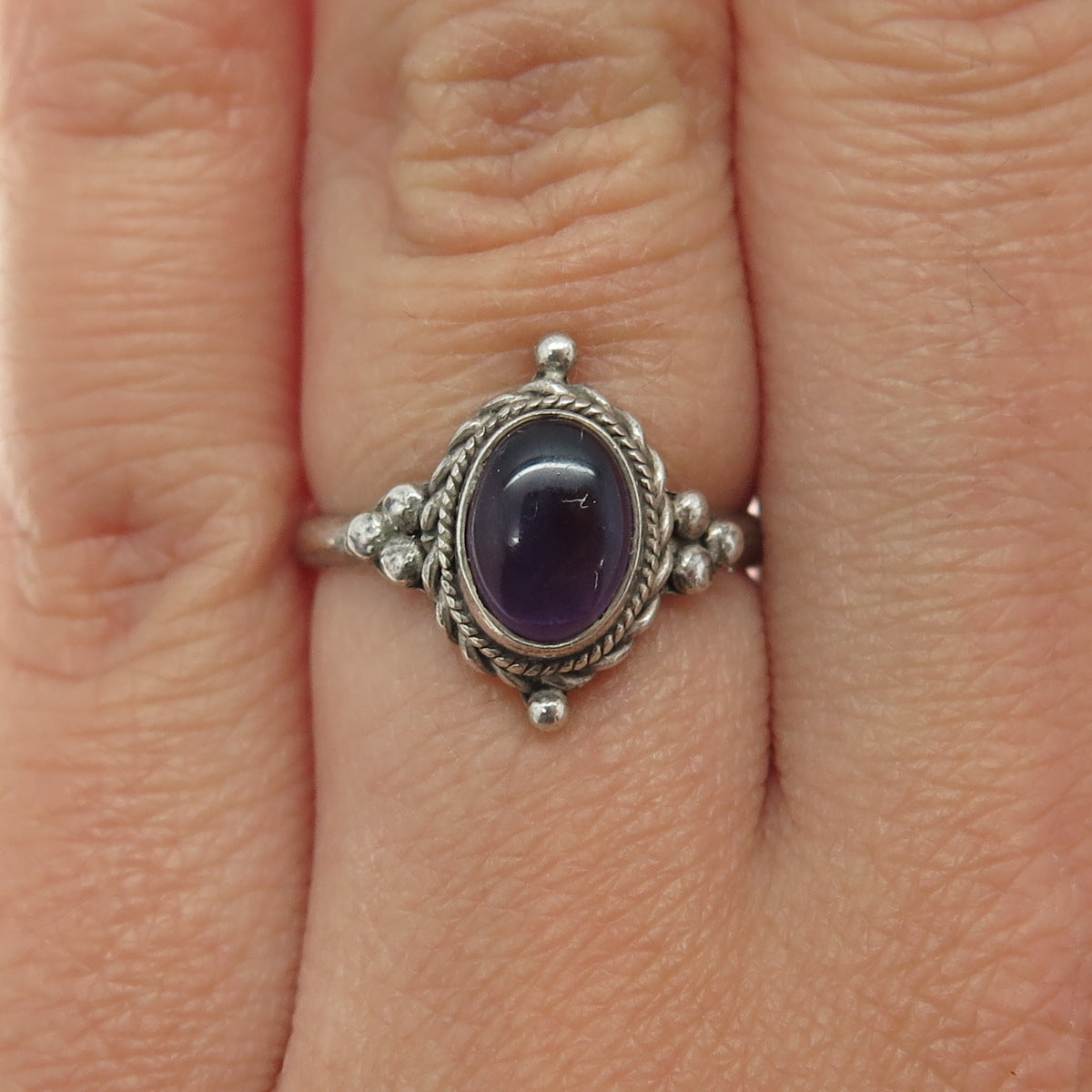 925 Sterling Silver Vintage Real Cabochon Amethyst Oxidized Ring Size 5.75