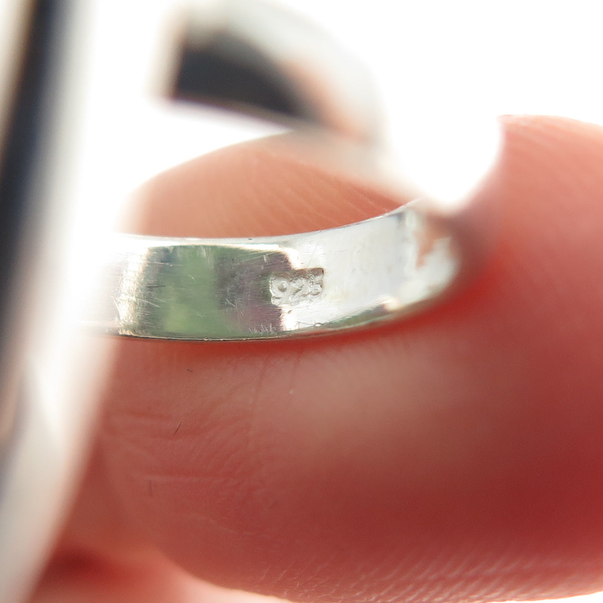 925 Sterling Silver Vintage Real Cabochon Zoisite Ruby Modernist Ring Size 5.25