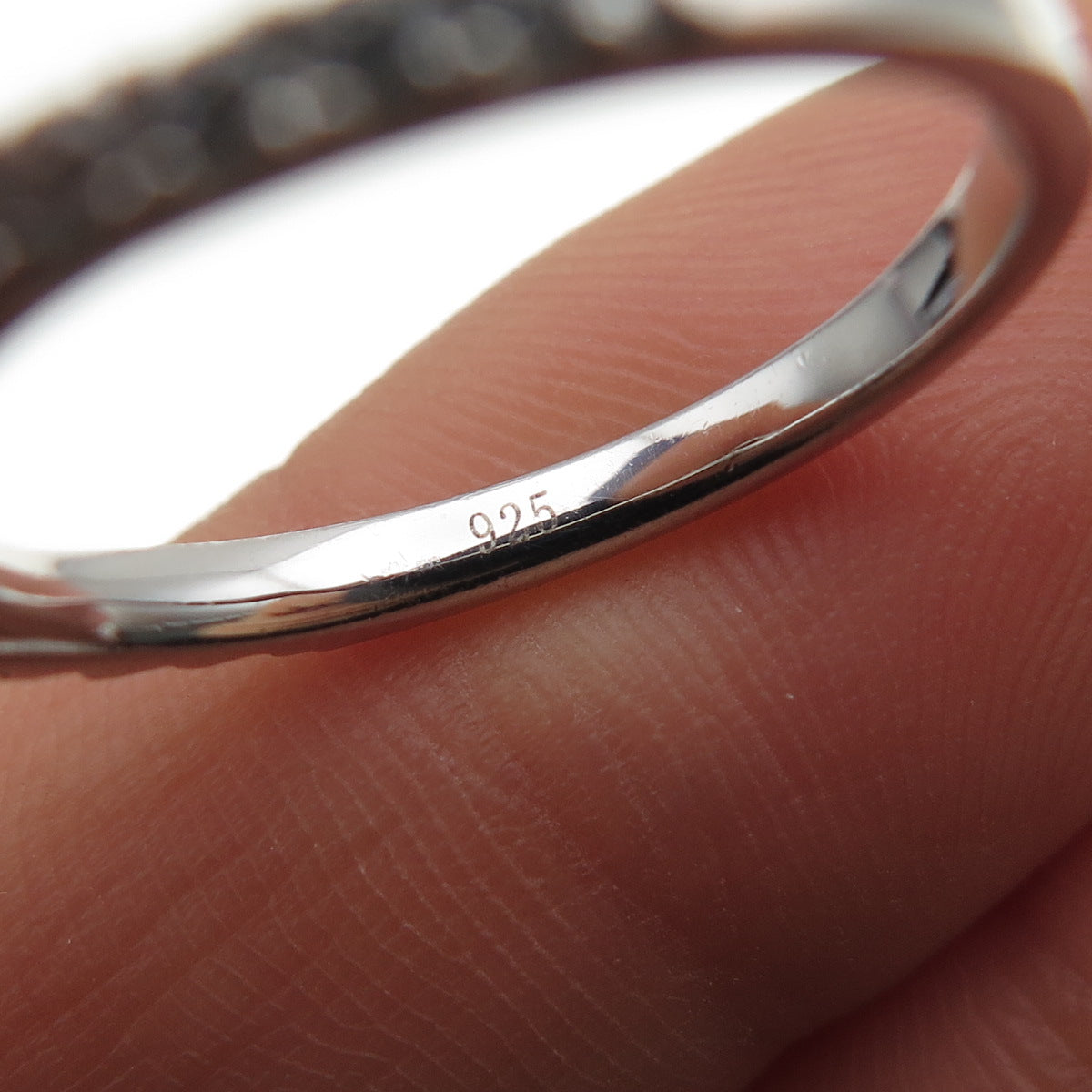 925 Sterling Silver Round-Cut C Z Engagement Ring Size 6.5