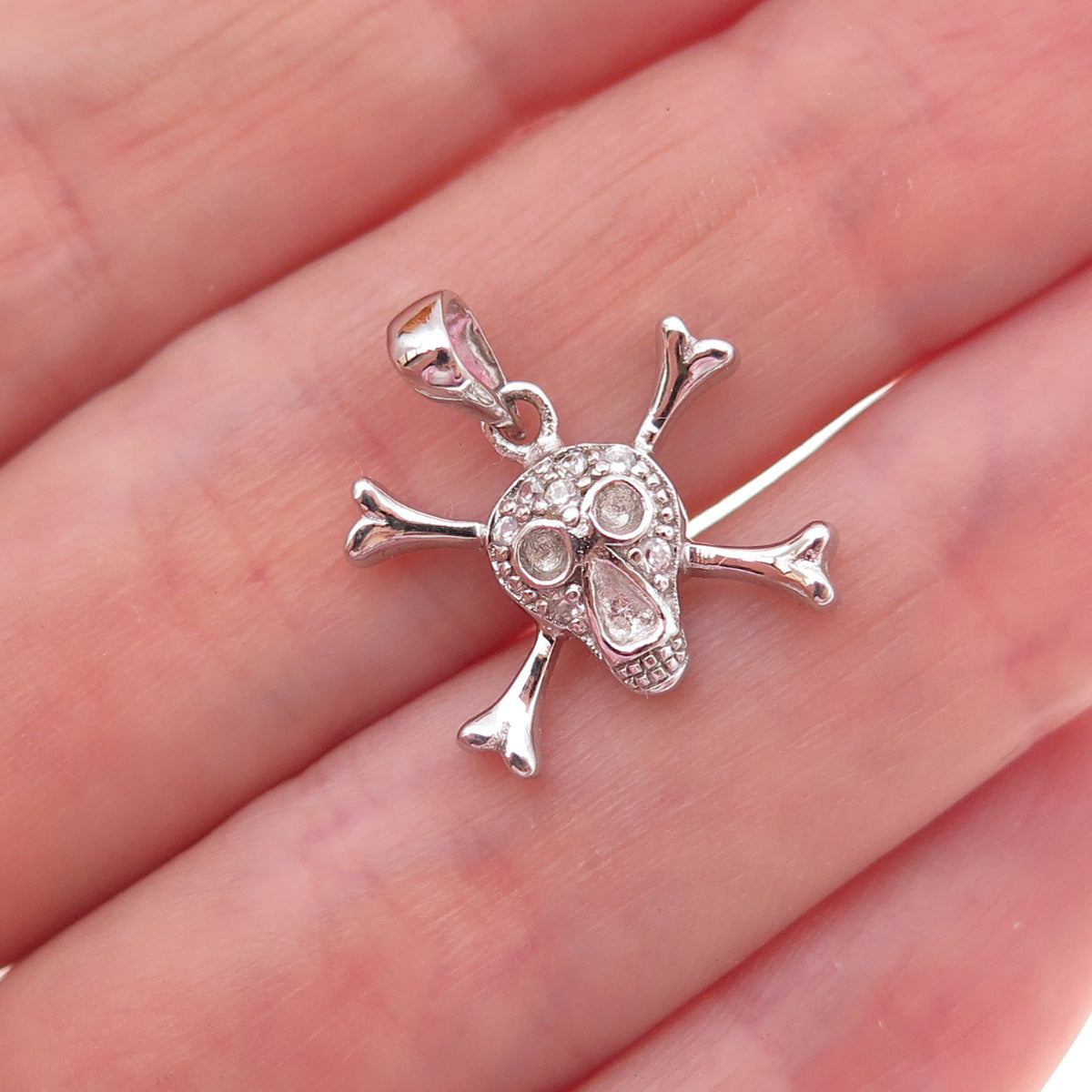 925 Sterling Silver Round-Cut C Z Skull & Crossbones Charm Pendant