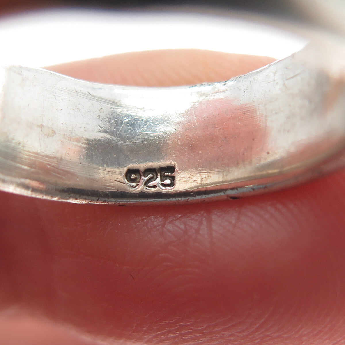 925 Sterling Silver Vintage Zig Zag All Around Oxidized Band Ring Size 6.25