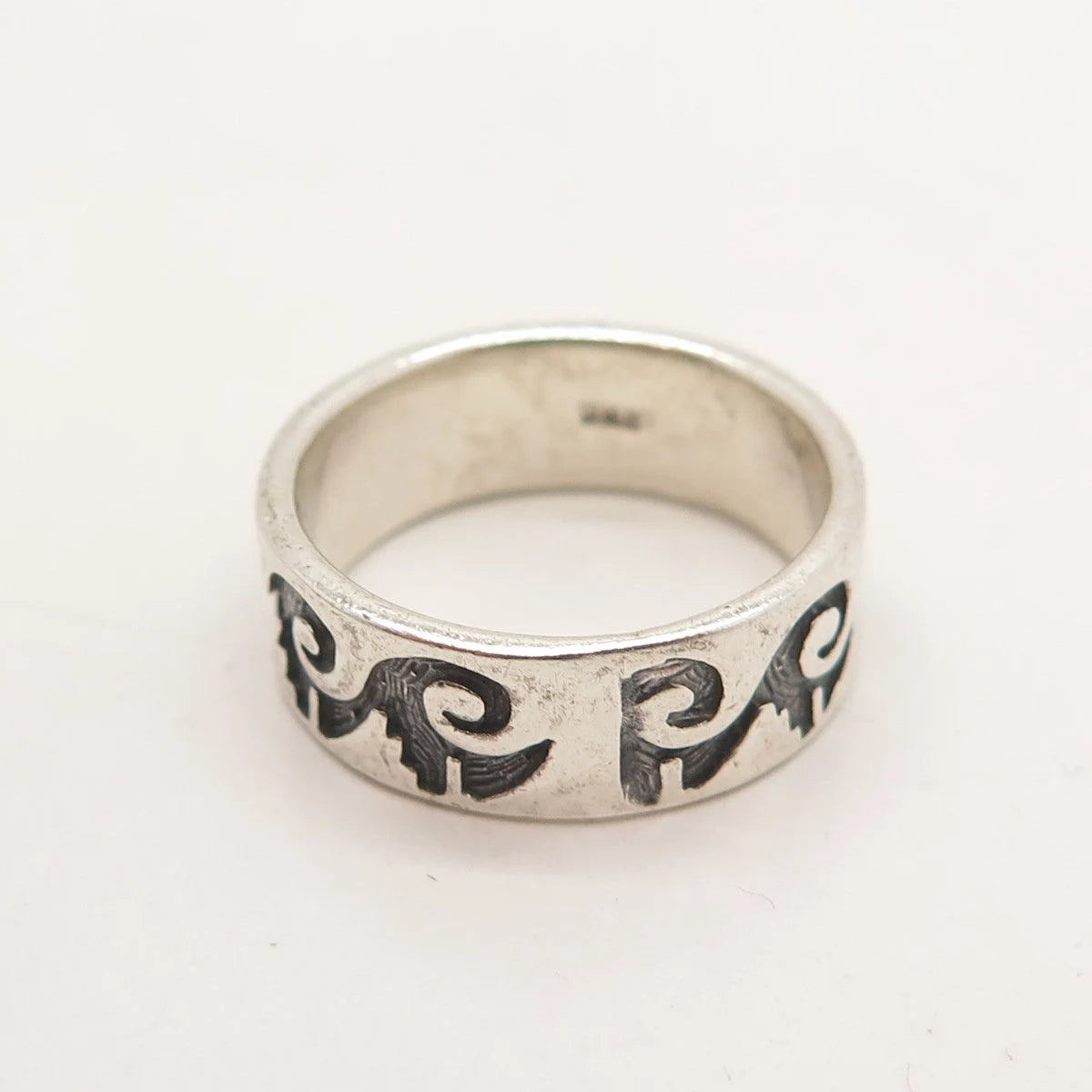 925 Sterling Silver Vintage Water Pattern Band Ring Size 8