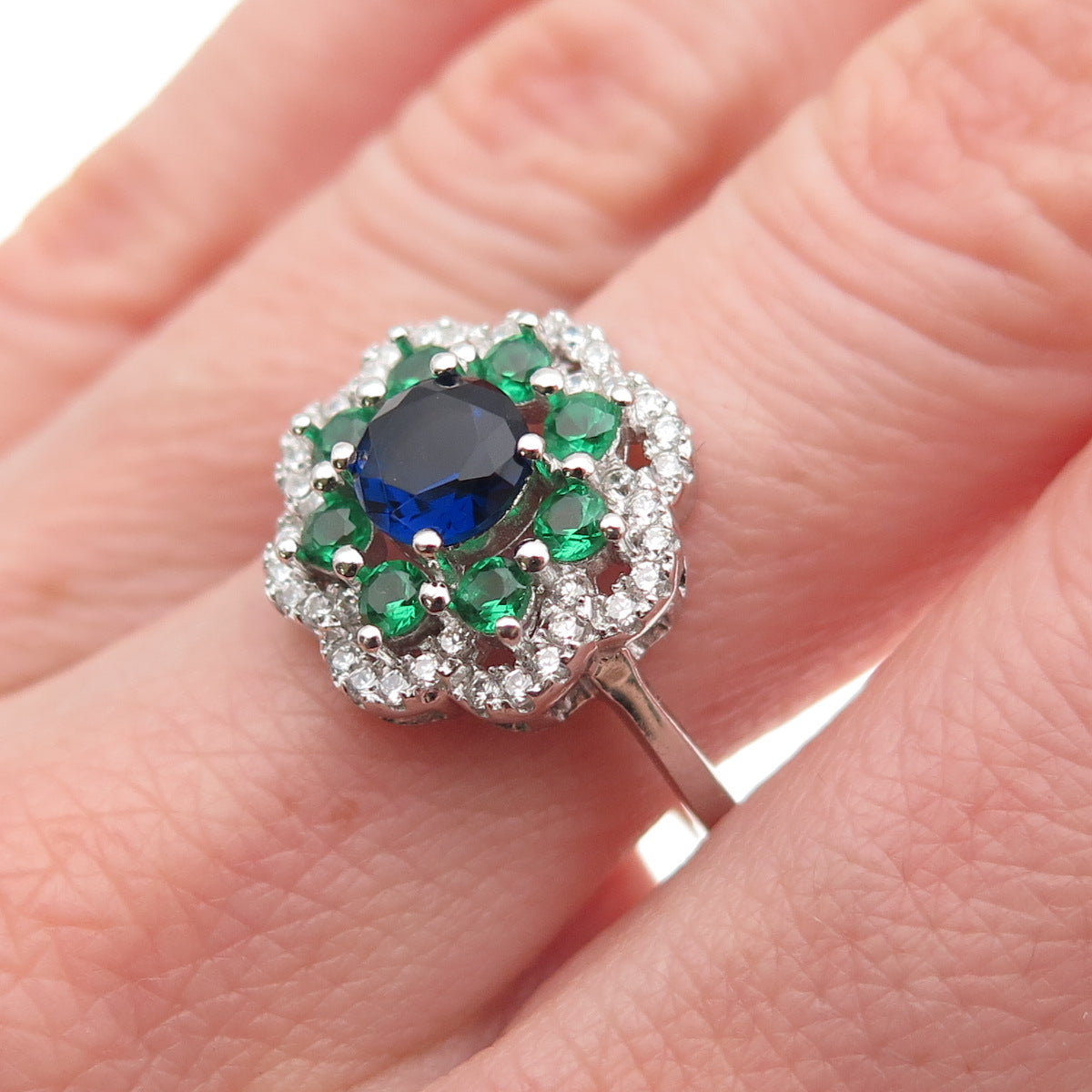 925 Sterling Silver Round-Cut Blue Green & White C Z Floral Ring Size 7.75