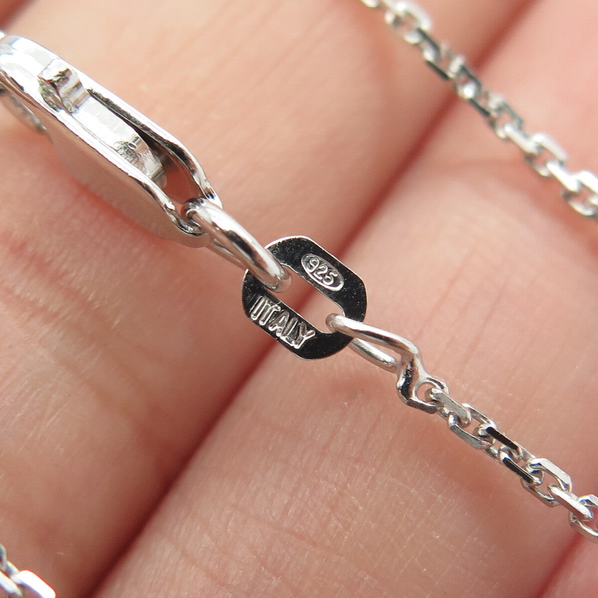 925 Sterling Silver Round-Cut C Z Scottish Terrier Dog Cable Chain Necklace 16"
