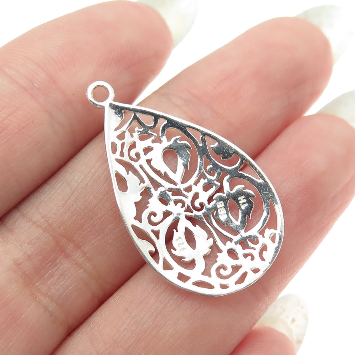 925 Sterling Silver Vintage Swirl Floral Leaf Teardrop Charm Pendant