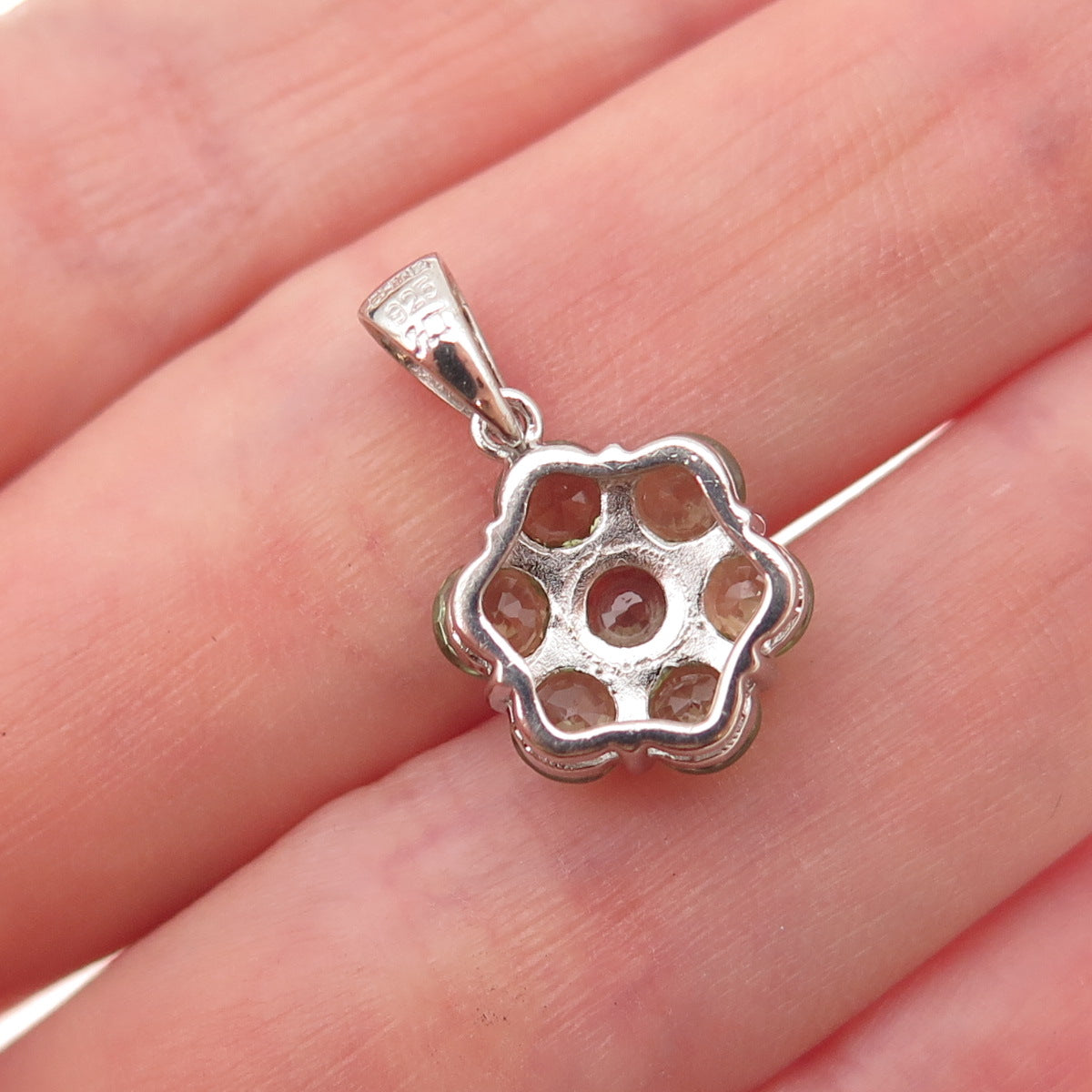 Harold Trujillo 925 Sterling Silver Real Round-Cut Peridot Floral Charm Pendant
