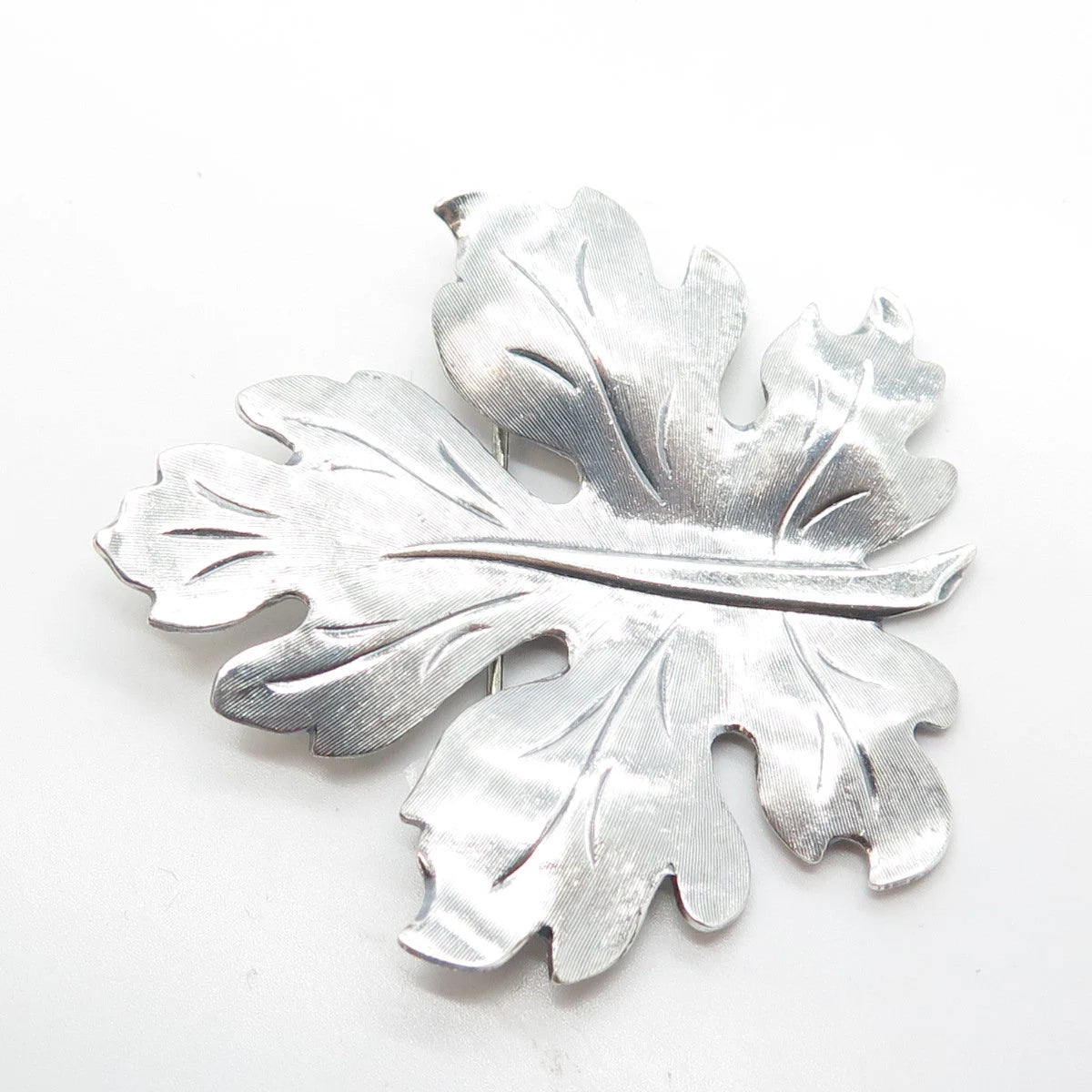 BEAU 925 Sterling Silver Vintage Handmade Textured Leaf Pin Brooch