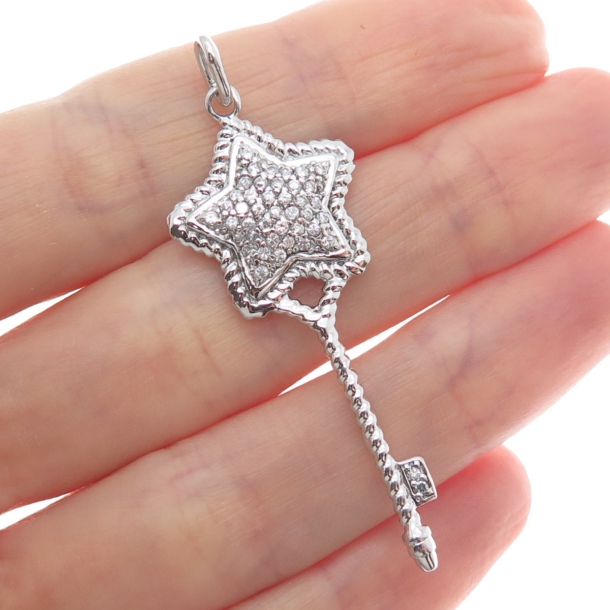 FADI 925 Sterling Silver Round-Cut C Z Star Key Charm Pendant