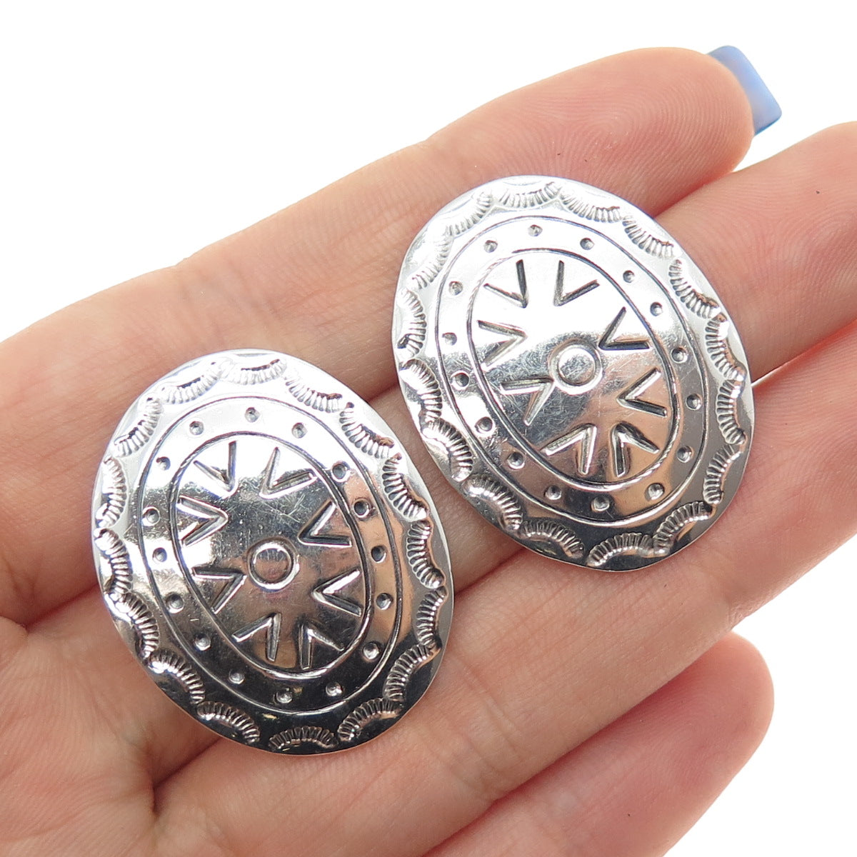 925 Sterling Silver Vintage Mexico Tribal Oval Earrings