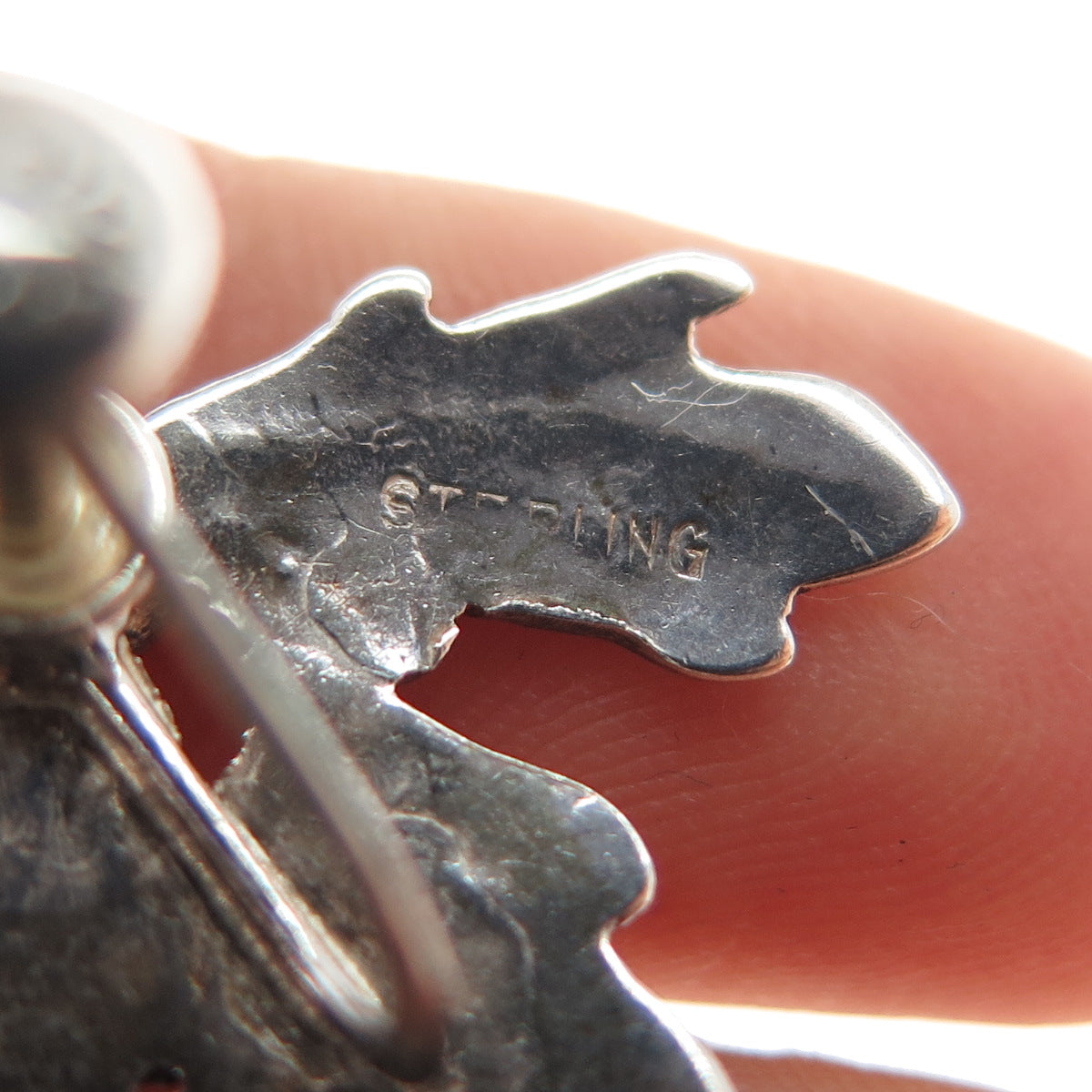 925 Sterling Silver Vintage Oak Leaf Oxidized Screw Back Earrings