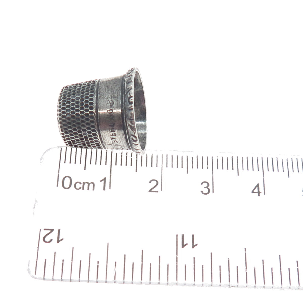 STERN BROTHERS Sterling Silver Antique Art Deco Oxidized Sewing Thimble Size 8