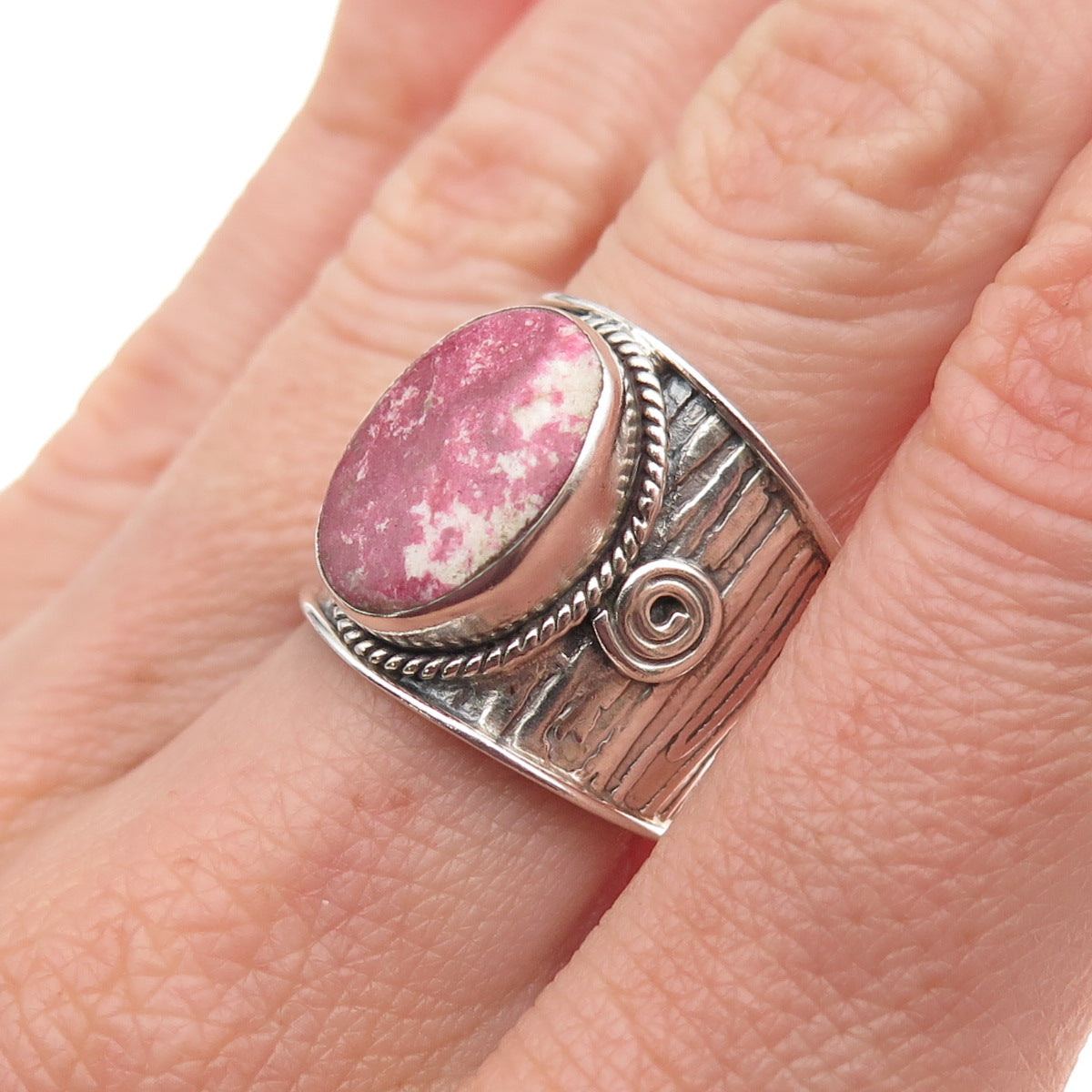 925 Sterling Silver Vintage Real Thulite Spiral Oxidized Ring Size 7.5