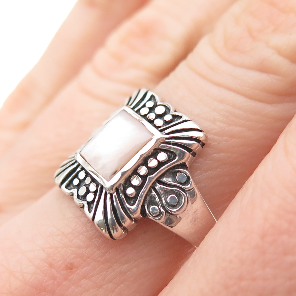 SILVER CLOUD Old Pawn 925 Sterling Vintage Southwestern MOP Ring Size 7.25