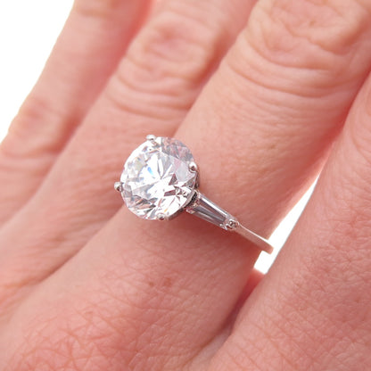 925 Sterling Silver Round-Cut C Z Engagement Ring Size 6.25