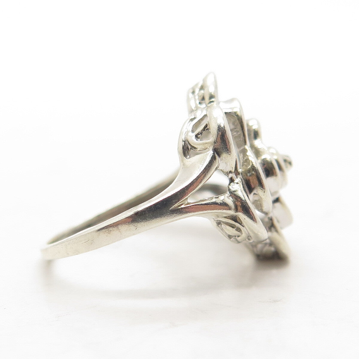 925 Sterling Silver Vintage Real Diamond Accent Modernist Flower Ring Size 5.5