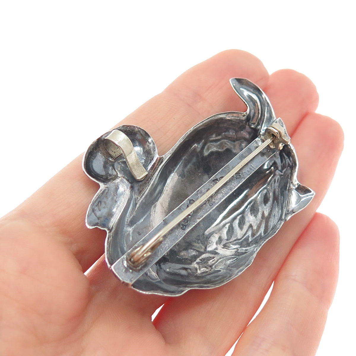 925 Sterling Silver Vintage Mexico Duck Repousse Oxidized Pin Brooch / Pendant