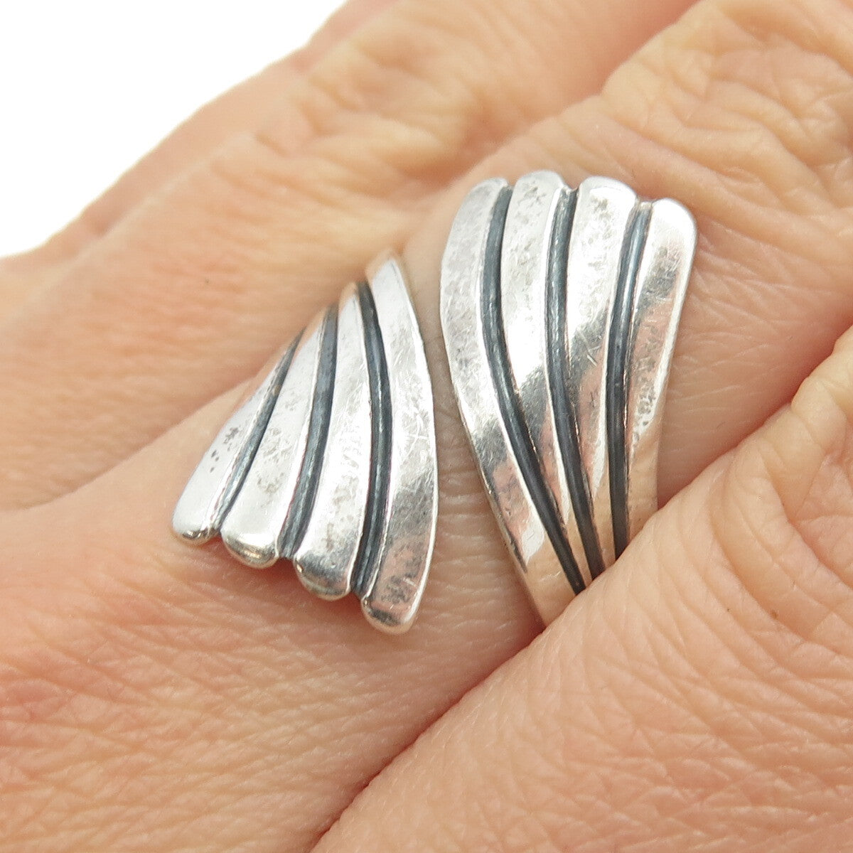 925 Sterling Silver Vintage Striped Overlap Ring Size 7.75