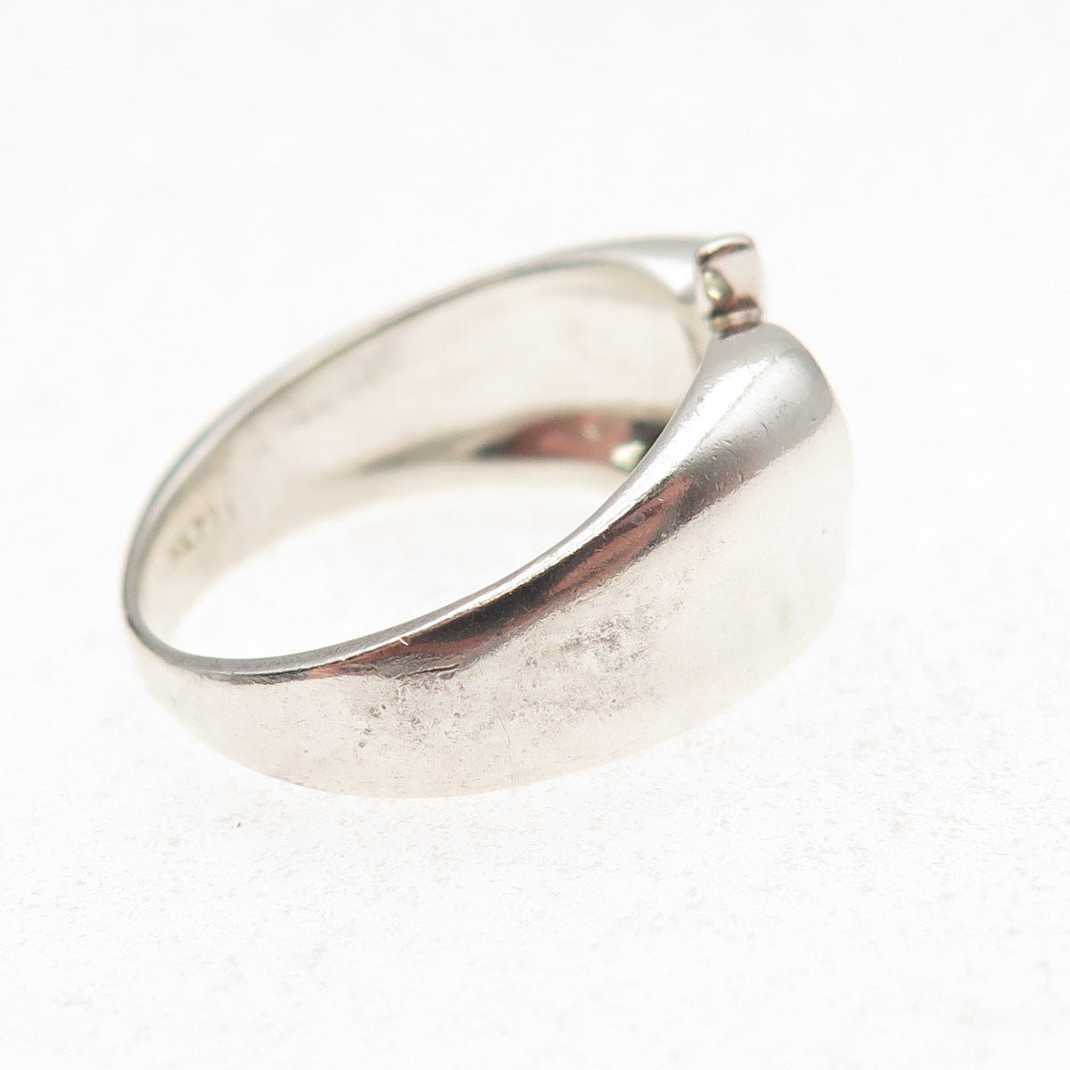 925 Sterling Silver Vintage Carved Apple Ring Size 8.25