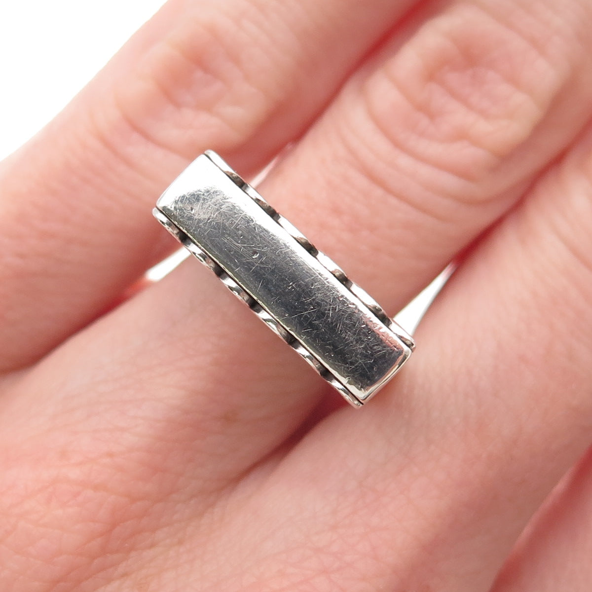 925 Sterling Silver Vintage S-Swirl Oxidized Bar Ring Size 6.5