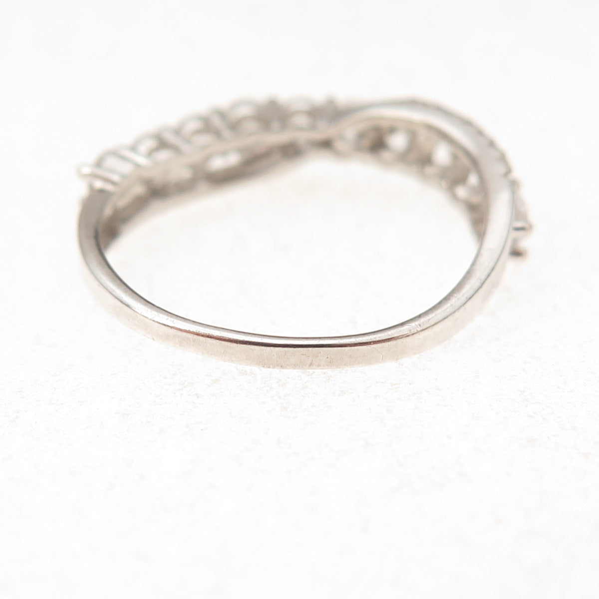 925 Sterling Silver Round-Cut C Z Crisscross Ring Size 7.5