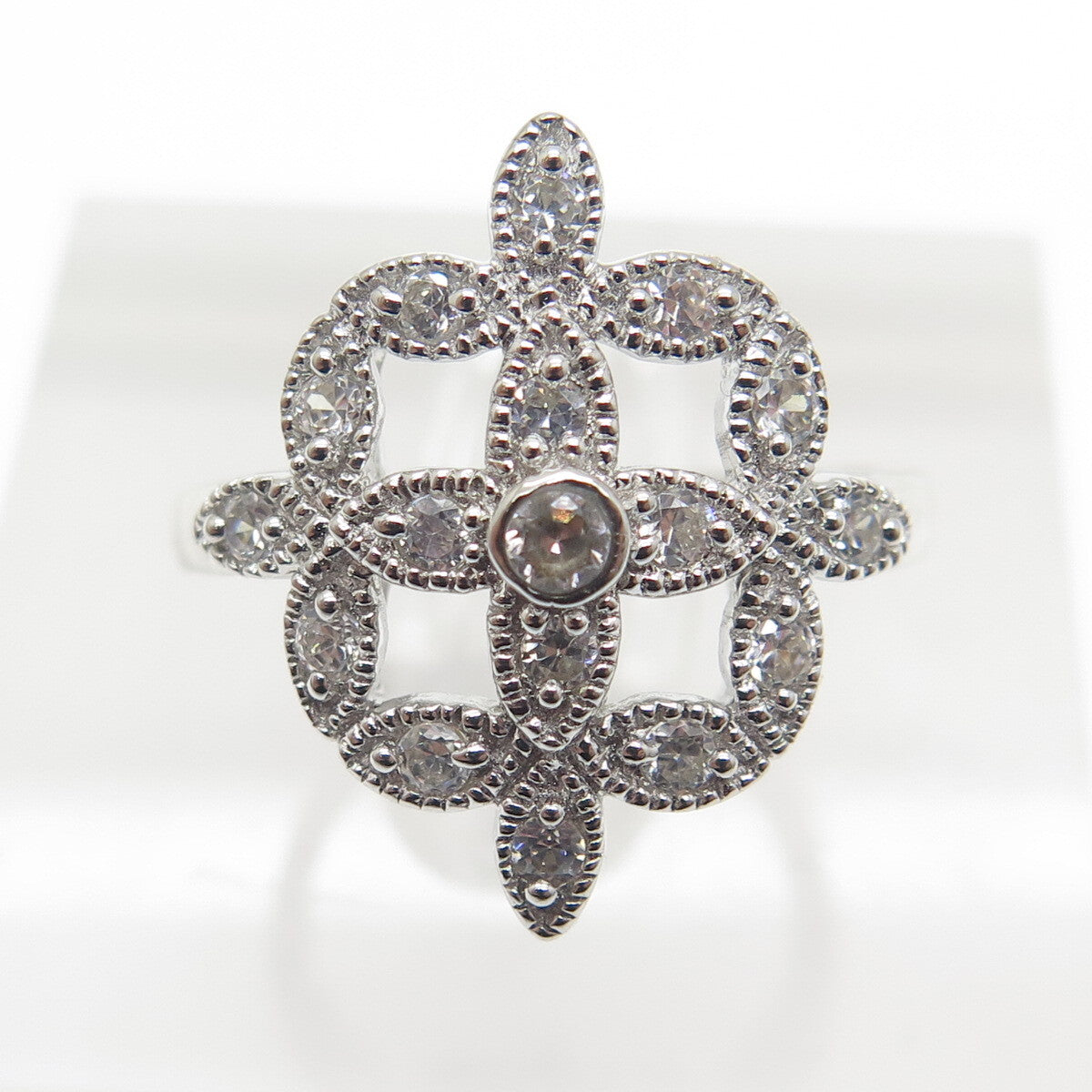 925 Sterling Silver Round-Cut C Z Floral Ring Size 6.25