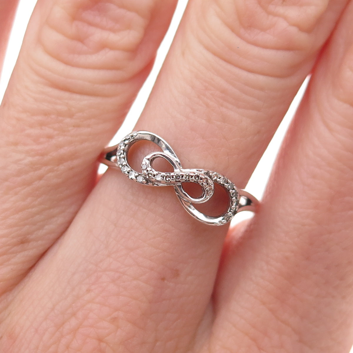 925 Sterling Silver Real Round-Cut Diamond Infinity Ring Size 7.75