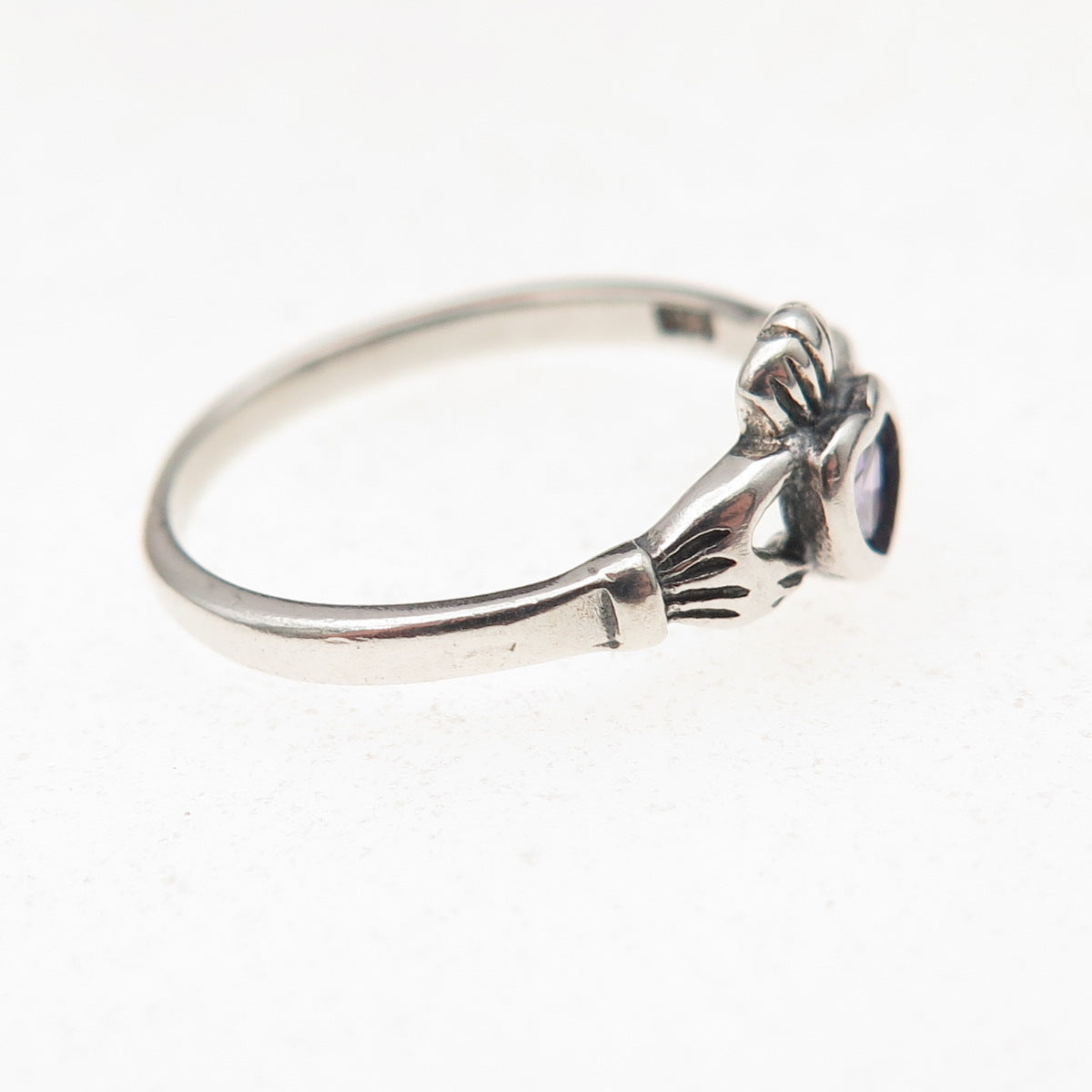 925 Sterling Silver Vintage Lavender C Z Irish Claddagh Oxidized Ring Size 5