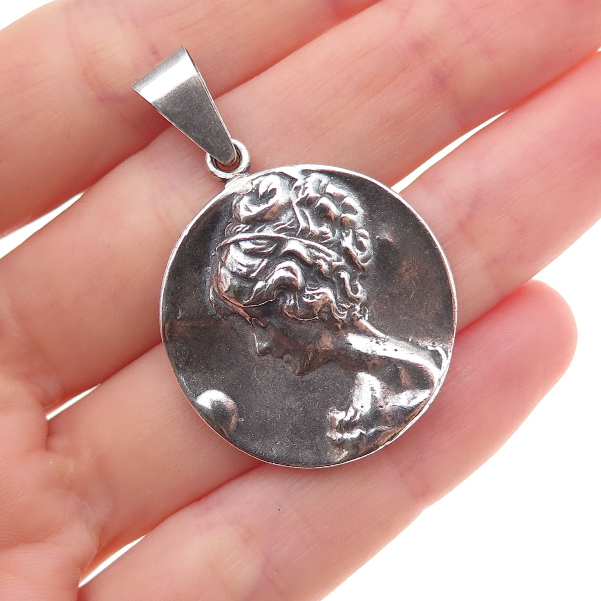 925 Sterling Silver Vintage Lady Cameo Oxidized Pendant
